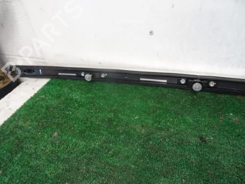 Tagræling MERCEDES-BENZ GLA-CLASS (X156) GLA 180 CDI / d (156.912) (109 hp) 13037224