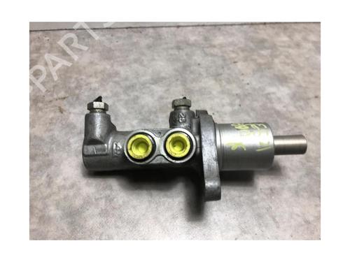 Brake master cylinder FORD KUGA I 2.0 TDCi 4x4 | BP20617332M77