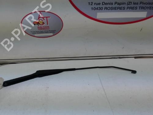 Used Front windshield wiper arm PEUGEOT PARTNER Box Body/MPV (5_, G_) 1.6 HDi 75 (75 hp) 13266492
