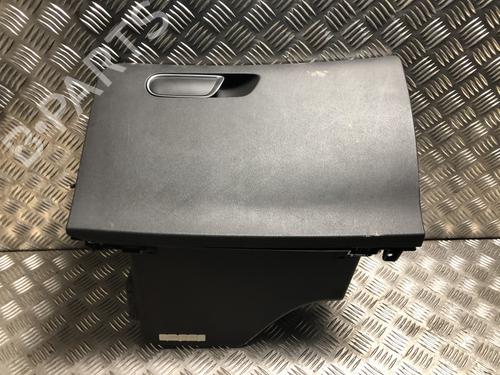 Used Glove box Glove box DS DS 4 / DS 4 CROSSBACK (NX_) 1.6 BlueHDi 120 (120 hp) 33429526 33429526