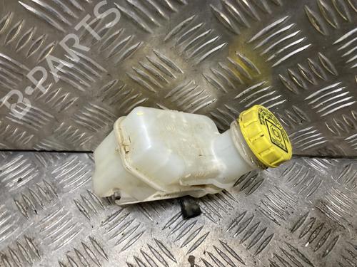 brake-fluid-reservoir-ford-ka-ru8-2008-2009-2010-2011-2012-2013-2014-2015-2016-33402243 main image