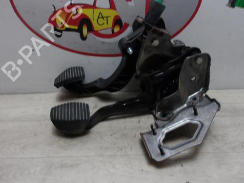 Used Pedal PEUGEOT 208 I (CA_, CC_) 1.6 HDi (92 hp) 12974152