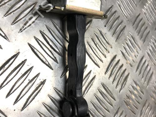 Used Hinge/Door check strap Hinge/Door check strap 26731616 26731616