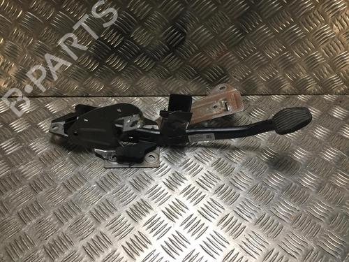 Bremsepedal VOLVO C30 (533) 1.6 D (109 hp) 31202510