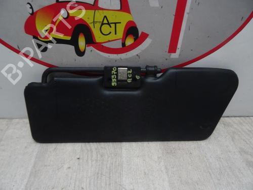 Used Left sun visor TOYOTA YARIS (_P13_) 1.5 Hybrid (NHP130_, NHP130) (101 hp) 13286870