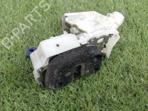 Used Tailgate lock SUZUKI GRAND VITARA II (JT, TE, TD) 1.9 DDiS All-wheel Drive (JT419, TD44, JB419WD, JB419XD,... (129 hp) 30780381