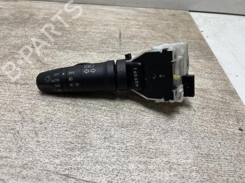 Used Switch NISSAN X-TRAIL II (T31) 2.0 dCi 4x4 (173 hp) 23034111