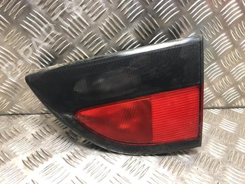 Farolim direito da mala RENAULT MEGANE I Classic (LA0/1_) 1.6 e (LA0F, LA0S) (90 hp) 31244669