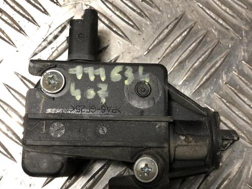 switch-peugeot-407-coupe-6c_-2005-31952816 main image