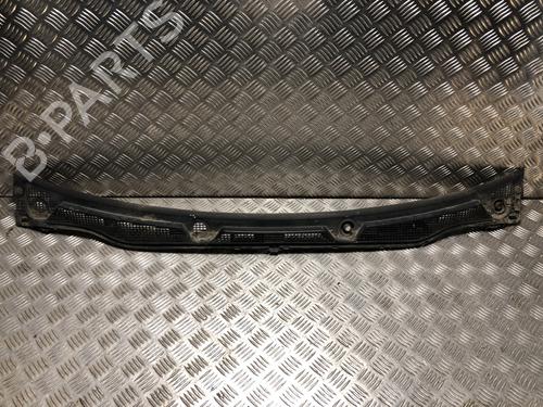 Griglia sotto parabrezza Griglia sotto parabrezza RENAULT CAPTUR I (J5_, H5_) 1.2 TCe 120 (120 hp) 36668399 36668399