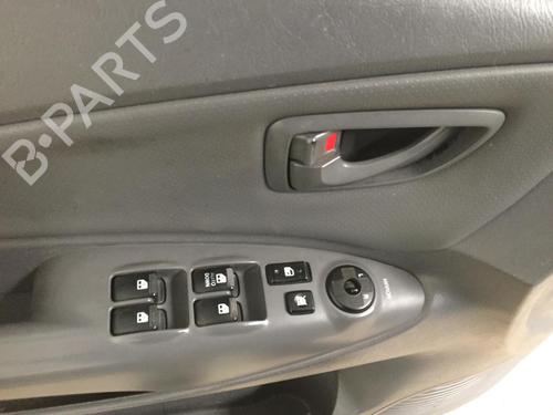 Left front door HYUNDAI TUCSON (JM) 2.0 CRDi All-wheel Drive | BP13288167C2