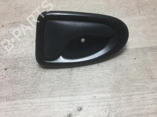 Used Front left interior door handle RENAULT MASTER II Van (FD) 2.5 dCi 100 (FD0U, FD0V, FD3U, FD3V, FD8U, FD8V) (99 hp) 12974753