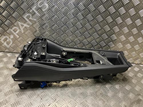 Console centrale Console centrale PEUGEOT 308 SW III (FC_, FJ_, FR_, F4_, FN_) BlueHDi 130 (FCYHZL, FCYHZT) (131 hp) 33677293 33677293