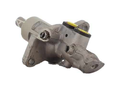 Brake master cylinder BMW 1 Convertible (E88) 123 d | BP40510583M77 - Image 2