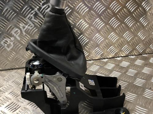 Schakelhendel DS DS 3 (SA_) 1.2 VTi 82 (SAHMZ6) (82 hp) 31204673