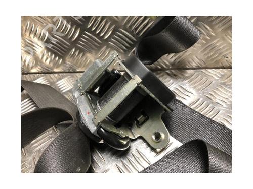 Front left seatbelt OPEL ASTRA J (P10) 1.7 CDTI (68) | BP26134437I26 