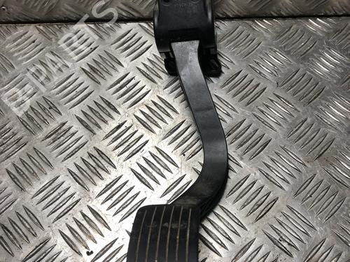 Pedal PEUGEOT 3008 I MPV (0U_) 1.6 HDi (109 hp) 32205764