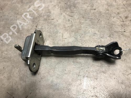 Used Hinge/Door check strap TOYOTA YARIS (_P9_) 1.33 VVT-i (NSP90_, NSP90R) (100 hp) 20643576