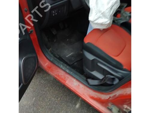 Used Rubber door seal RENAULT CAPTUR I (J5_, H5_) 1.5 dCi 90 (J5N4, J5M5, J5MW, J5M6, J5AL, J5AJ) (90 hp) 27560794
