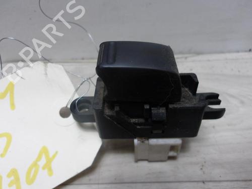 Used Right rear window switch NISSAN X-TRAIL I (T30) 2.2 Di 4x4 (114 hp) 12973625