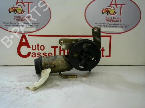 Pompe de direction assistée TOYOTA YARIS (_P1_) 1.4 D-4D (NLP10_, NLP10R) (75 hp) 12970773