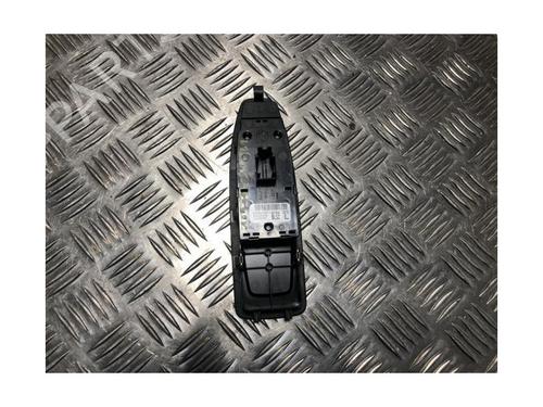 Left front window switch BMW 1 (F21) 116 d | BP28215679I27 