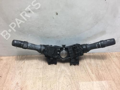 Used Steering column stalk TOYOTA HILUX VII Pickup (_N1_, _N2_, _N3_) 2.5 D-4D 4WD (KUN25) (144 hp) 31201653