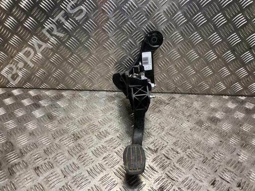 koblingspedal PEUGEOT 208 II (UB_, UP_, UW_, UJ_) 1.2 PureTech 100 (101 hp) 31245738