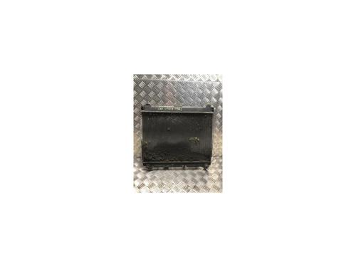 Radiateur à eau TOYOTA YARIS (_P9_) 1.4 D-4D (NLP90_, NLP90R) (90 hp) 26437799