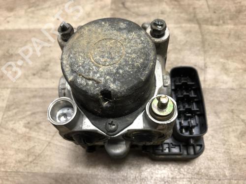 Used ABS pump TOYOTA RAV 4 II (_A2_) 2.0 D 4WD (CLA20_, CLA21_, CLA20R, CLA21R) (116 hp) 23873367