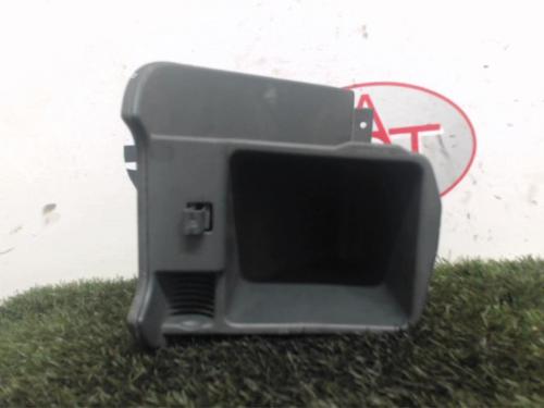 Cup/Object holder CITROËN C5 I (DC_) 2.0 HDi (DCRHZB, DCRHZE) | BP13131100I37 