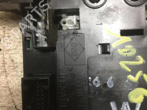 Used Switch RENAULT SCÉNIC II (JM0/1_) 1.9 dCi (JM0G, JM12, JM1G, JM2C) (120 hp) 13287720