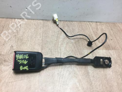Used Seat buckle PEUGEOT 308 I (4A_, 4C_) 1.6 HDi (90 hp) 13221630