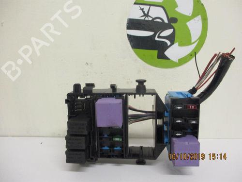 Used Fuse box RENAULT VEL SATIS (BJ0_) 2.0 16V Turbo (BJ0K) (163 hp) 12967764