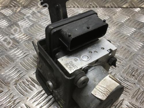 ABS Bremseaggregat HYUNDAI ix35 (LM, EL, ELH) 1.7 CRDi (116 hp) 31196999