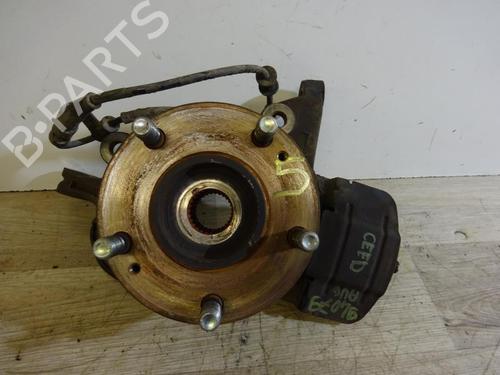 Used Left front steering knuckle KIA CEE'D SW (ED) 1.6 CRDi 90 (90 hp) 13284901