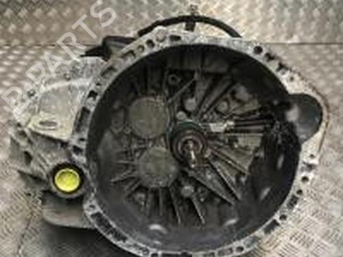 Gearkasse RENAULT MASTER III Van (FV) 2.3 dCi 135 FWD (FV0N, FV08, FV06, FV00, FV1S) (136 hp) 30805943