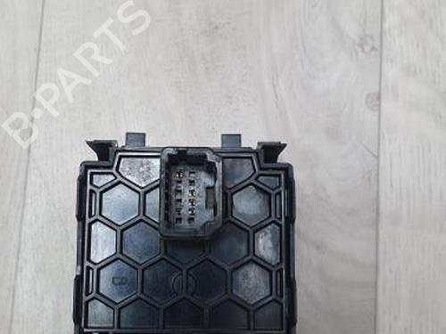 switch-renault-clio-iv-bh_-15-dci-75-2012-2013-2014-2015-2016-2017-2018-2019-2020-2021-12972303 main image