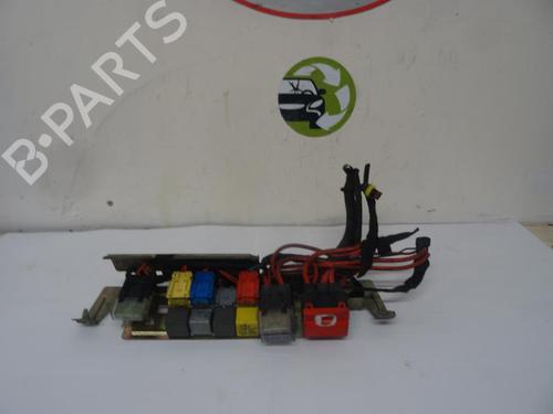Used Fuse box LANCIA KAPPA (838_) 2.4 T.DS (838AE1AA, 838AH1AA) (124 hp) 12983815
