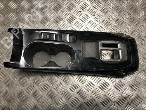 Mittelkonsole Mittelkonsole PEUGEOT 2008 II (UD_, US_, UY_, UJ_, UR_, UC_) 1.5 BlueHDI 130 (131 hp) 33706325 33706325