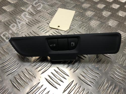 Pulsantiera PEUGEOT 508 I (8D_) 2.0 HDi (140 hp) 31199345