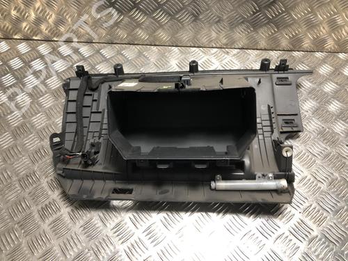 Glove box VOLVO C30 (533) 1.6 D | BP31202454C95