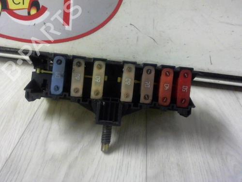 Used Fuse box Fuse box 12983748 12983748