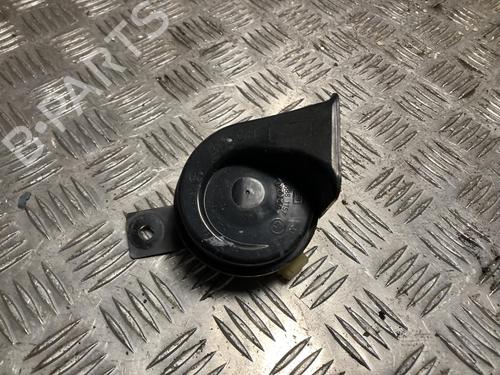 Used Horn RENAULT CLIO III (BR0/1, CR0/1) 1.5 dCi (C/BR0G, C/BR1G) (68 hp) 31021658