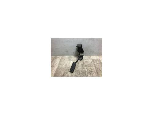 Pedal TOYOTA AVENSIS (_T25_) 2.0 D-4D (CDT250_, CDT250R) 7811135030