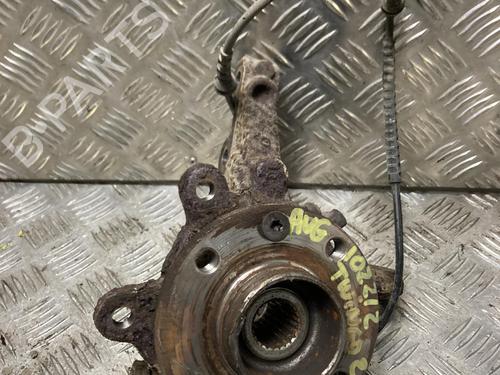 Used Left front steering knuckle Left front steering knuckle RENAULT TWINGO II (CN0_) 1.2 16V (CN04, CN0B) (75 hp) 33871981 33871981