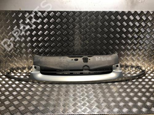 Grill RENAULT CLIO II (BB_, CB_) 1.4 (B/CB0C, B/CB0S) (75 hp) 28485901