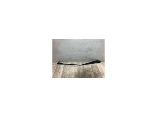 Used Front windshield wiper arm VW POLO (9N_, 9A_) 1.2 12V (64 hp) 20623592