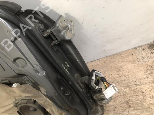 Used Left front door VOLVO V40 Estate (645) 1.9 DI (115 hp) 20619418