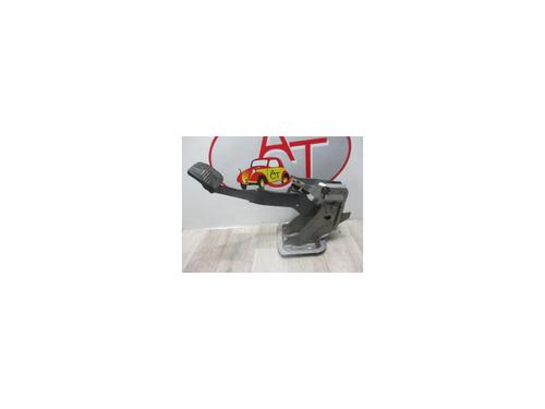 Used Break pedal NISSAN X-TRAIL I (T30) 2.2 dCi 4x4 (136 hp) 12964062